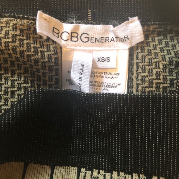 Bcbgeneration Tan/Black Aztec skirt Sz XS/S NWOT - Picture 2 of 2